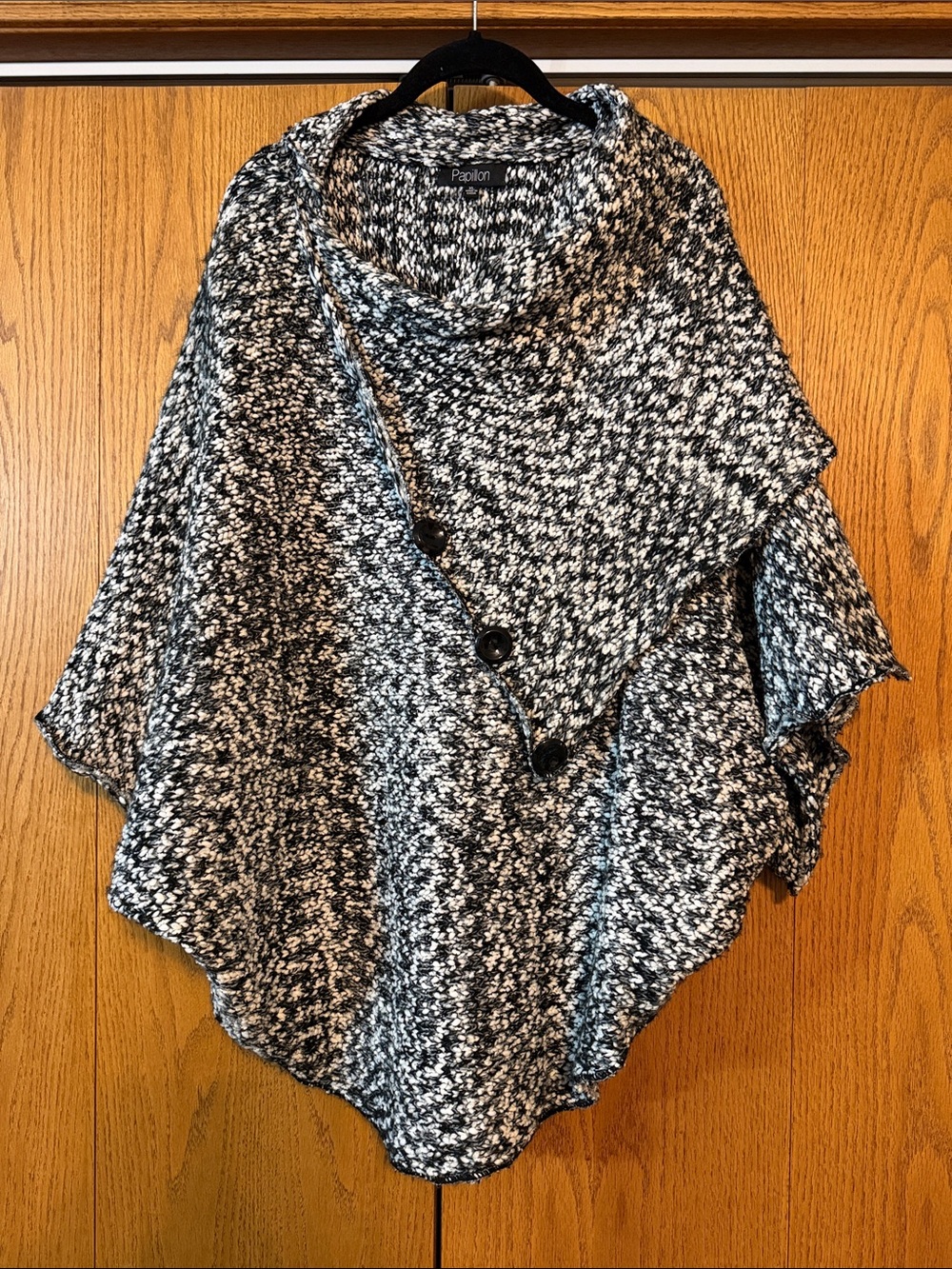 Papillon Blanc Black & White Marled Button Poncho